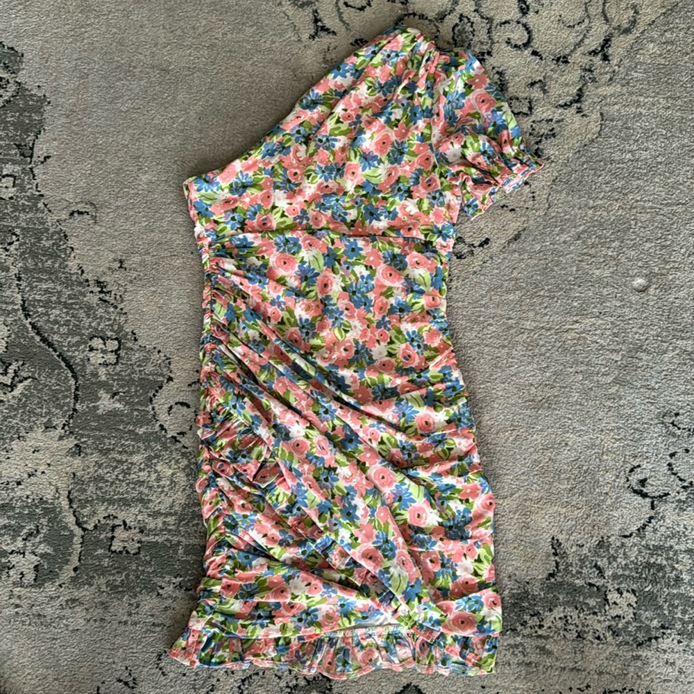 One-shoulder floral bodycon mini